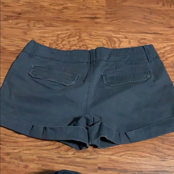 Navy Blue Old Navy shorts - Picture 2 of 3